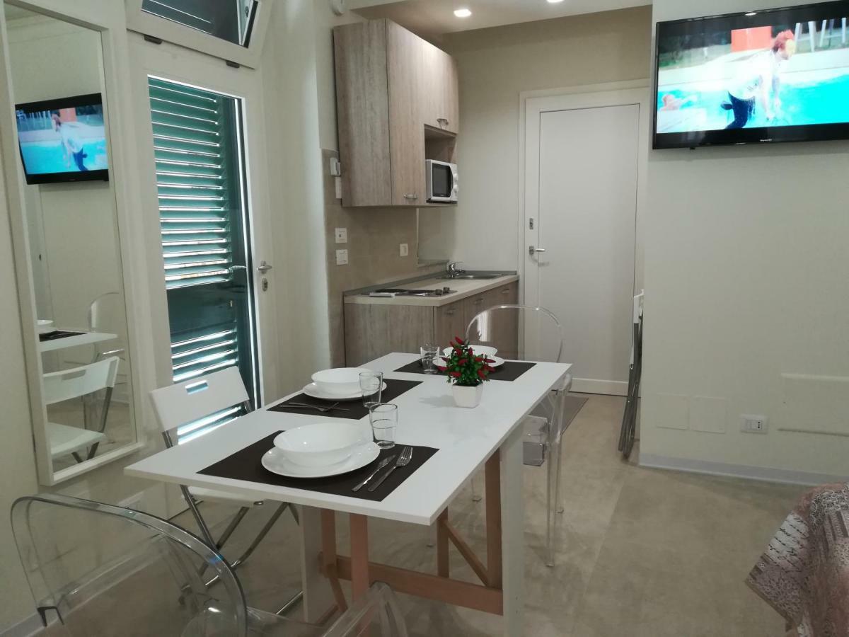 Guest House B&B Via Marina เรจโจ ดี คาลาเบีย ภายนอก รูปภาพ